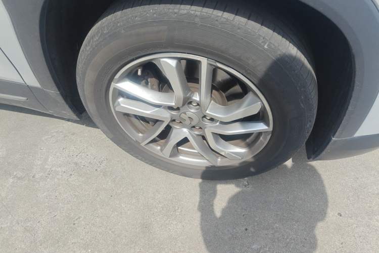 Used Nio EC6 2020 430 km Sport Version Right Front Wheel Hub
