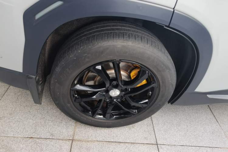 Used Nio EC6 2020 465 km Sport Edition Right Rear Wheel Hub