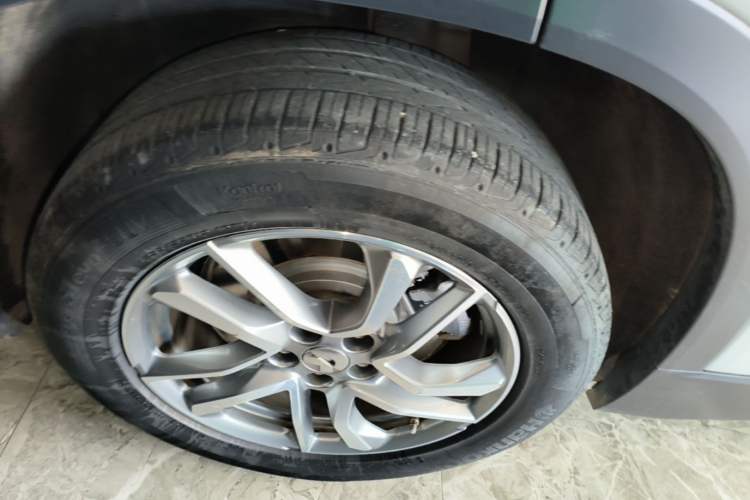 Used Nio EC6 2020 430 km Sport Version Right Rear Wheel Hub