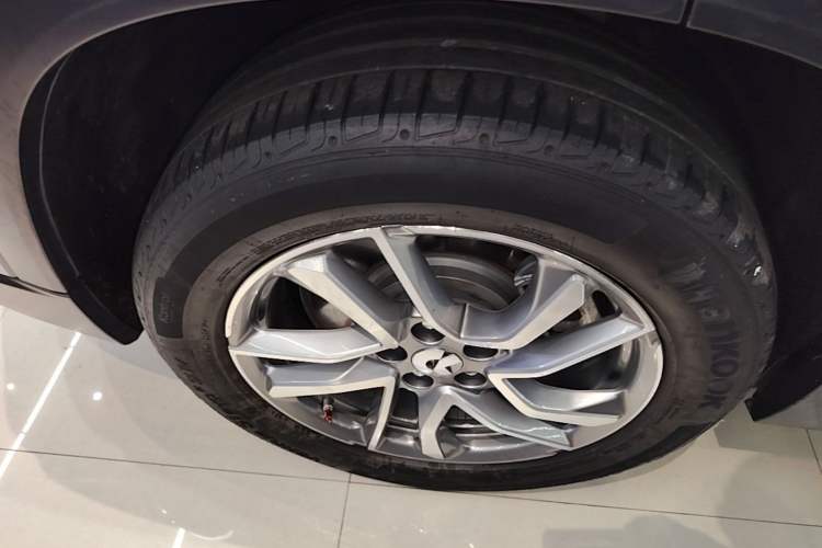 Used Nio EC6 2020 440 km Performance Version Right Rear Wheel Hub