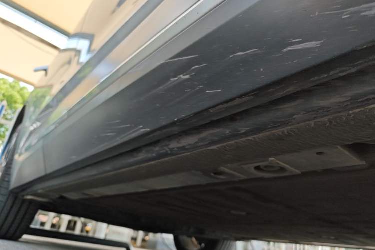 Used Nio EC6 2020 430 km Sport Version Right Side Sill