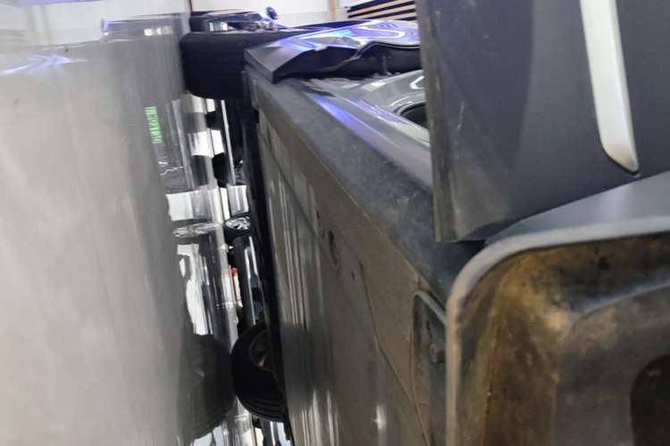 Used Nio EC6 2020 430 km Sport Version Right Side Sill