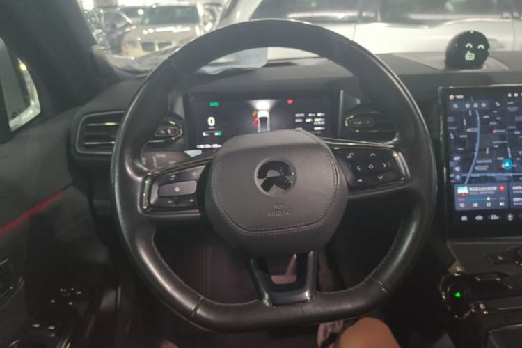 Used Nio EC6 2020 605 km Sport Edition Steering Wheel