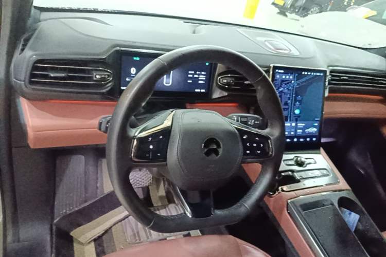 Used Nio EC6 2020 605 km Sport Edition Steering Wheel