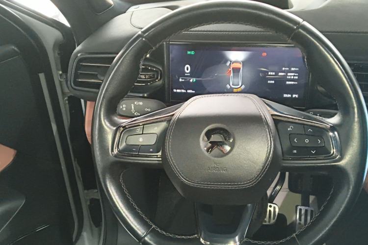 Used Nio EC6 2020 605 km Sport Edition Steering Wheel