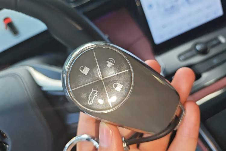 Used Nio EC6 2020 605 km Sport Edition Vehicle Key