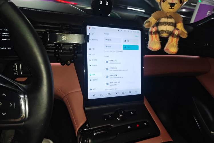 Used Nio EC6 2020 615 km Performance Edition Audio And AC Panel