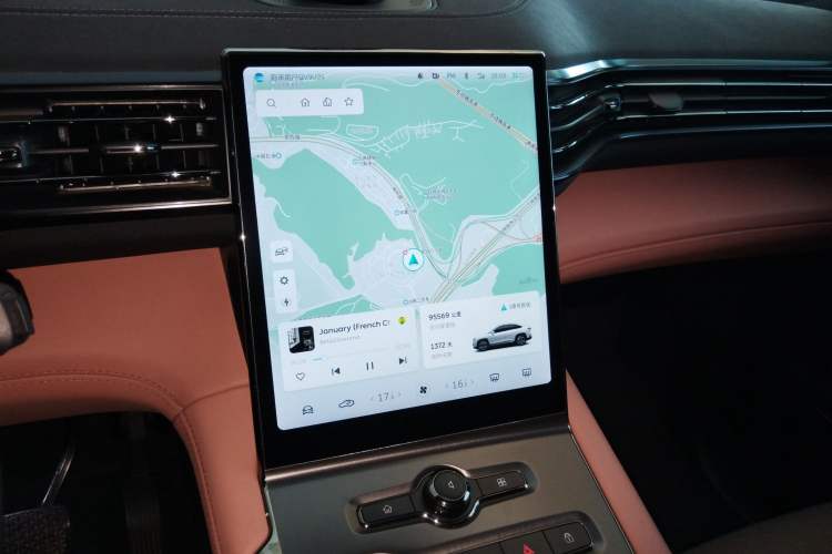 Used Nio EC6 2020 605 km Sport Edition Audio And AC Panel