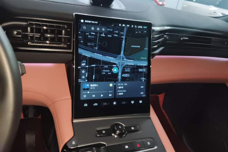 Used Nio EC6 2020 605 km Sport Edition Audio And AC Panel