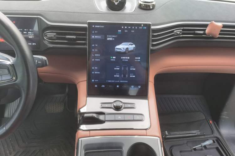 Used Nio EC6 2020 605 km Sport Edition Audio And AC Panel