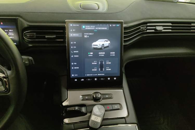 Used Nio EC6 2020 430 km Sport Version Audio And AC Panel