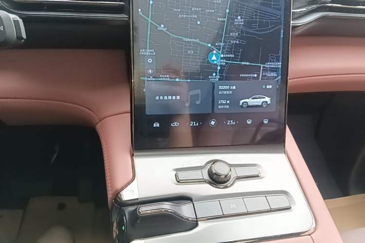 Used Nio EC6 2020 605 km Sport Edition Audio And AC Panel