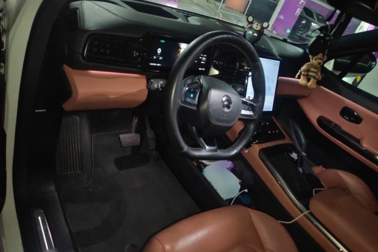 Used Nio EC6 2020 615 km Performance Edition Center Console