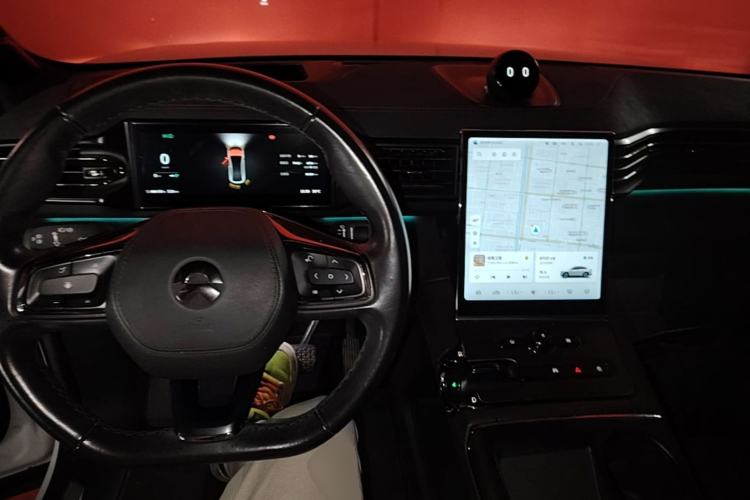 Used Nio EC6 2020 605 km Sport Edition Center Console