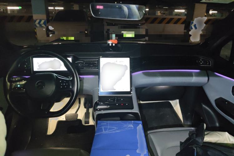 Used Nio EC6 2020 615 km Performance Edition Center Console