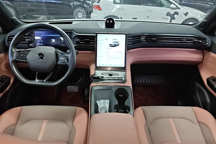 Used Nio EC6 2020 605 km Sport Edition Center Console
