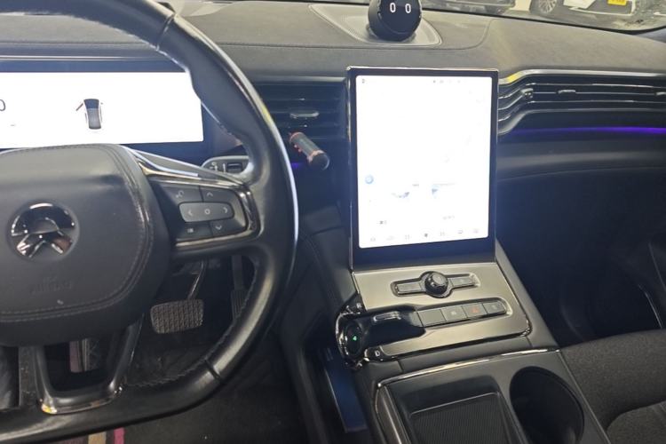 Used Nio EC6 2020 430 km Sport Version Center Console