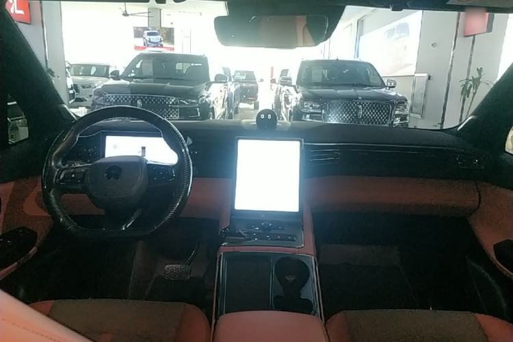 Used Nio EC6 2020 465 km Sport Edition Center Console