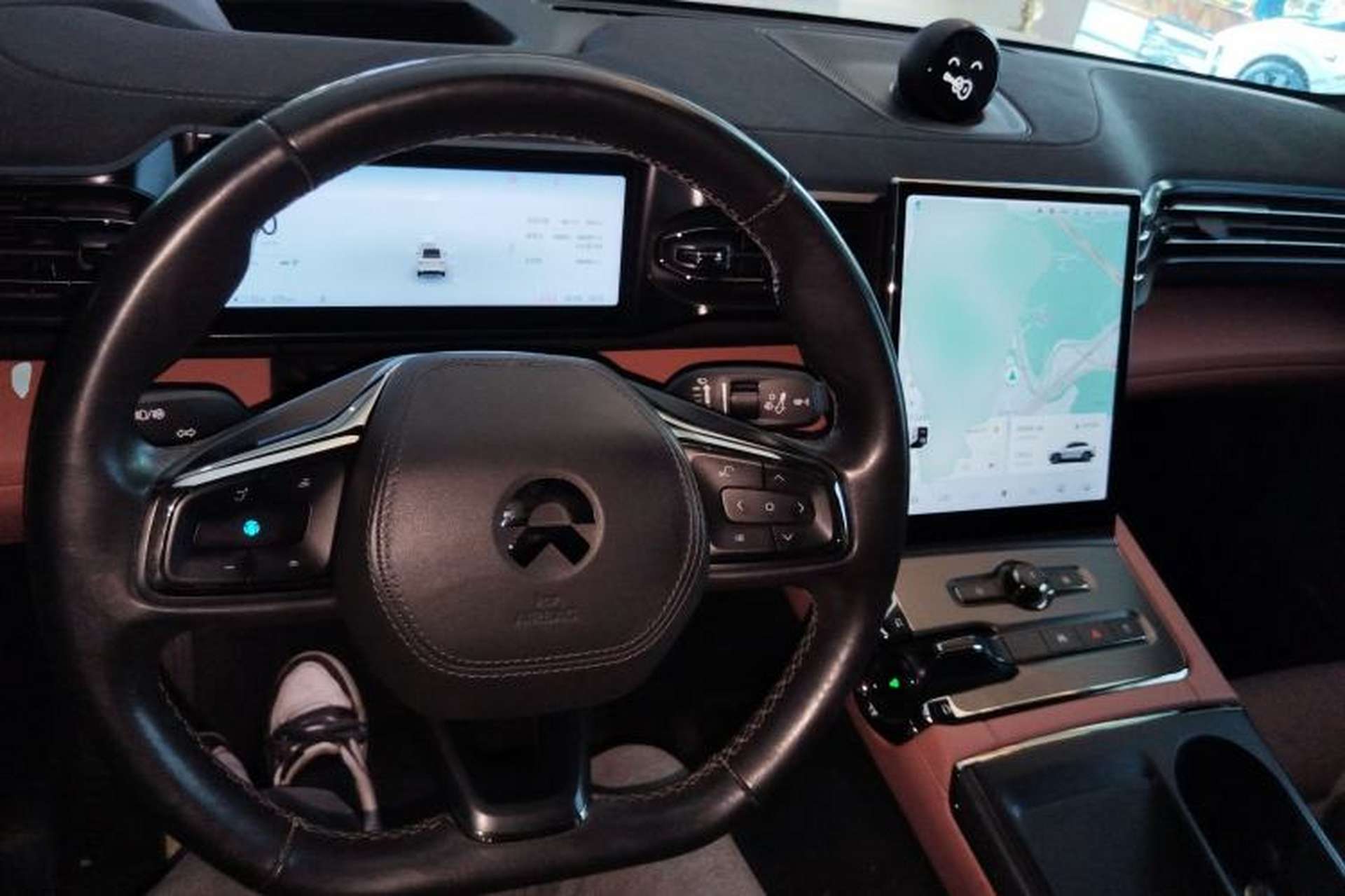 Used Nio EC6 2020 605 km Sport Edition Center Console