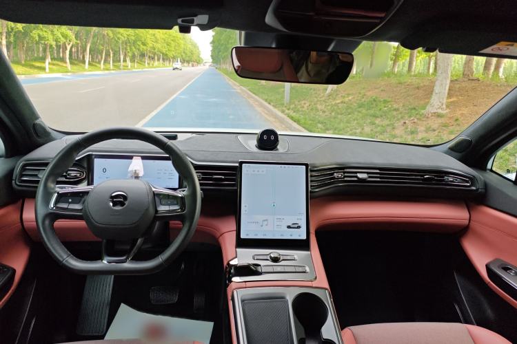Used Nio EC6 2020 605 km Sport Edition Center Console