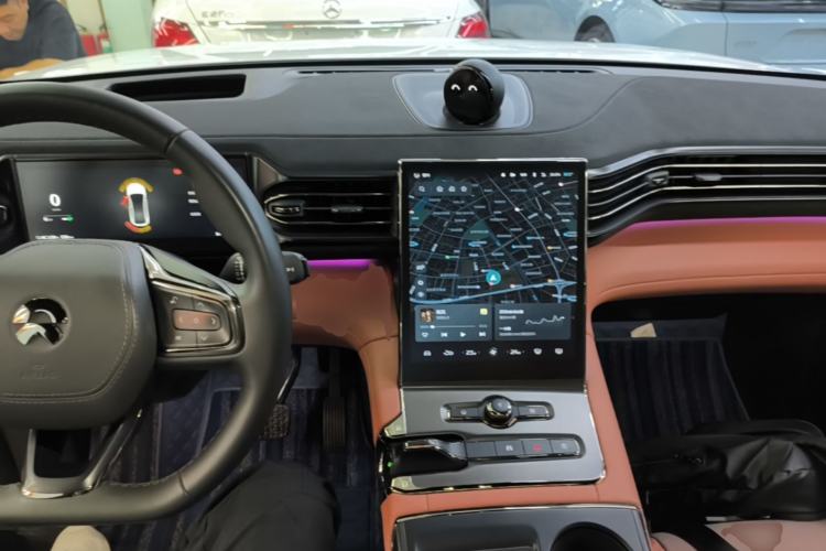 Used Nio EC6 2020 605 km Sport Edition Center Console