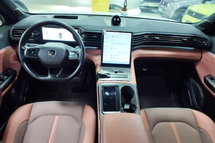 Used Nio EC6 2020 440 km Performance Version Center Console