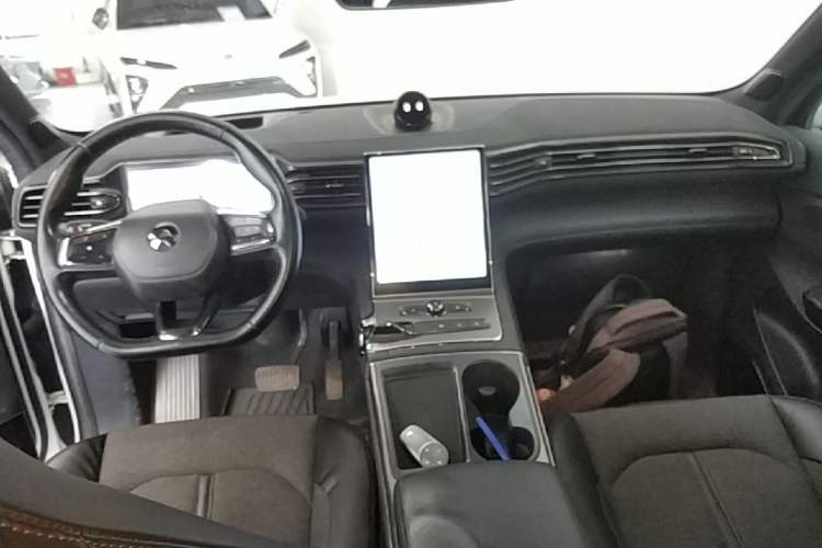Used Nio EC6 2020 430 km Sport Version Center Console