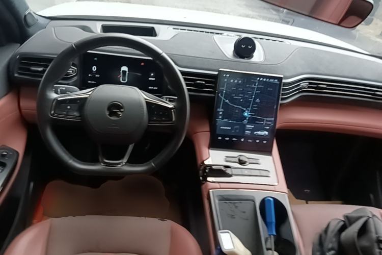 Used Nio EC6 2020 605 km Sport Edition Center Console