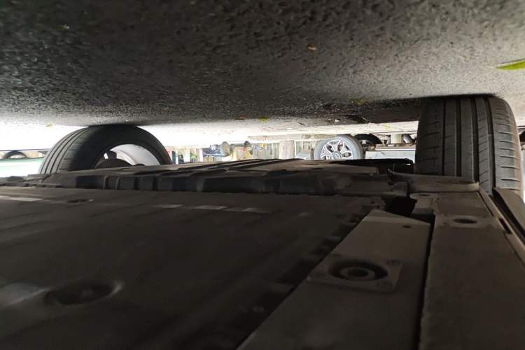 Used Nio EC6 2020 440KM Signature Edition Chassis Rear Right