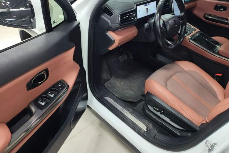 Used Nio EC6 2020 440 km Performance Version Driver Seat