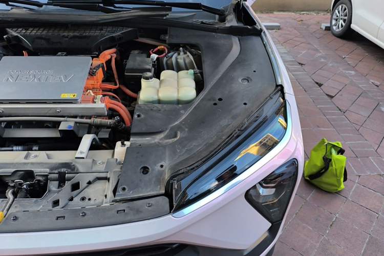 Used Nio EC6 2020 430 km Sport Version Engine Bay Left