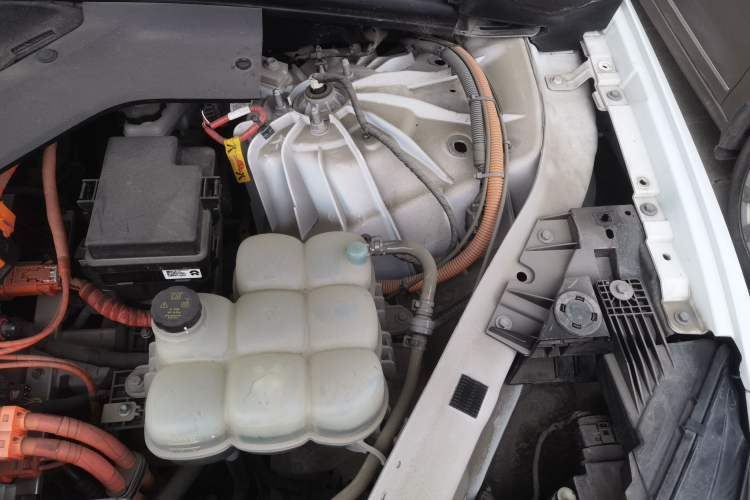Used Nio EC6 2020 605 km Sport Edition Engine Bay Left