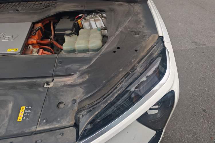 Used Nio EC6 2020 605 km Sport Edition Engine Bay Left