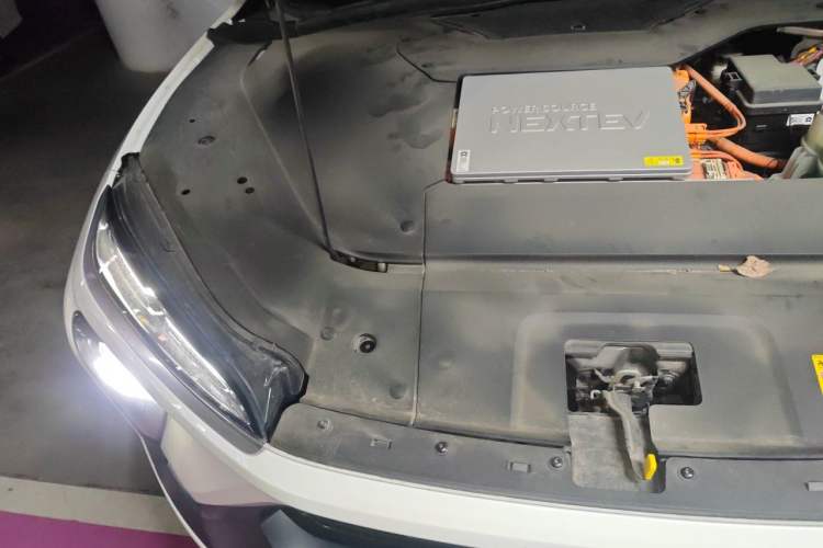 Used Nio EC6 2020 615 km Performance Edition Engine Bay Right
