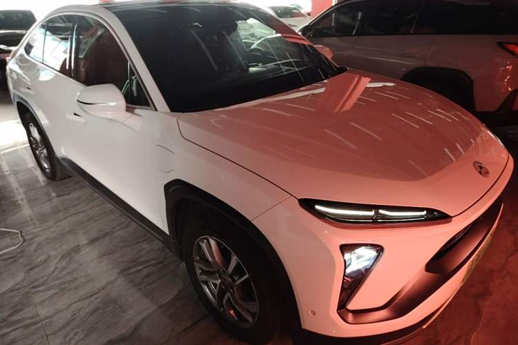 Used Nio EC6 2020 605 km Sport Edition Front Right 45 Deg