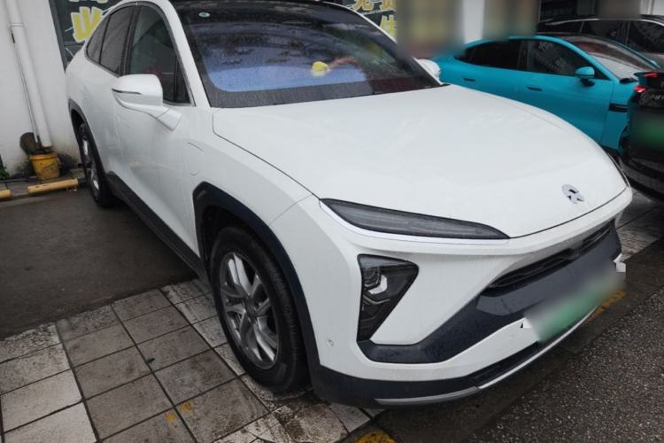 Used Nio EC6 2020 605 km Sport Edition Front Right 45 Deg