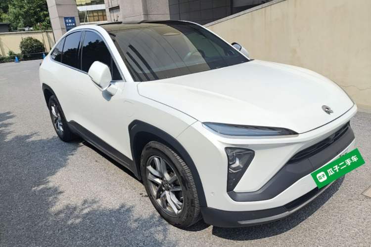 Used Nio EC6 2020 465 km Sport Edition Front Right 45 Deg