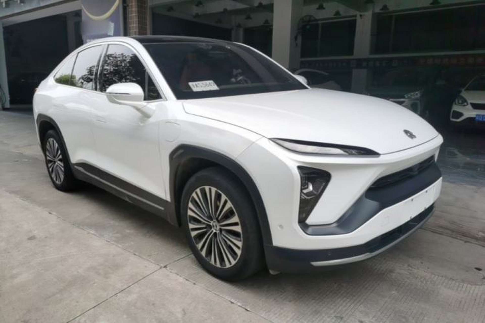 Used Nio EC6 2020 615 km Signature Edition Front Right 45 Deg