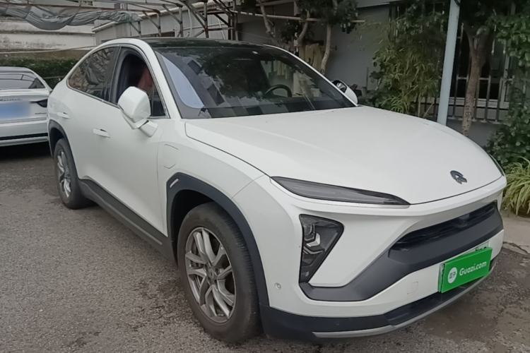 Used Nio EC6 2020 605 km Sport Edition Front Right 45 Deg