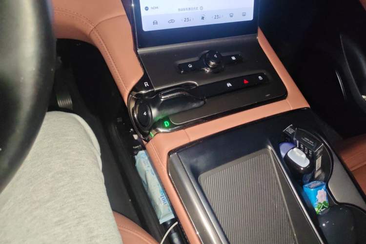 Used Nio EC6 2020 615 km Performance Edition Gear Lever