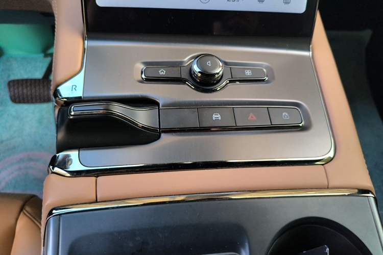 Used Nio EC6 2020 430 km Sport Version Gear Lever