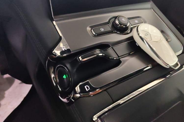 Used Nio EC6 2020 430 km Sport Version Gear Lever