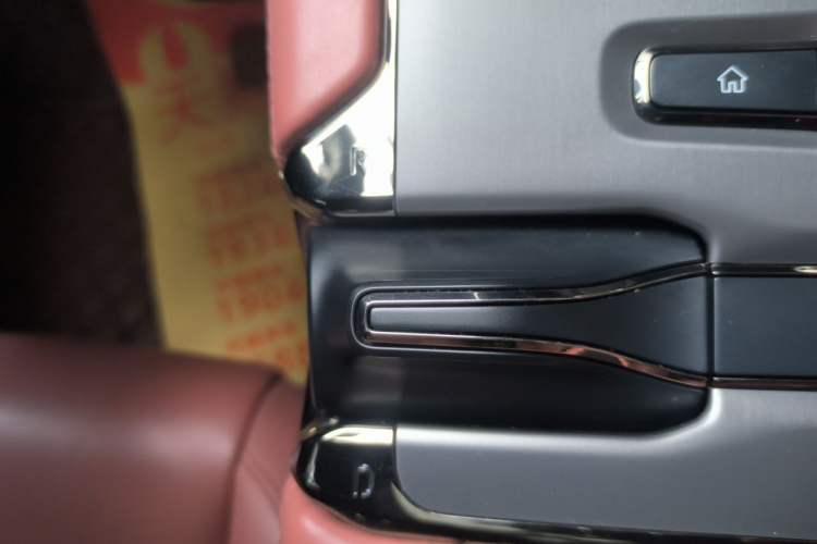 Used Nio EC6 2020 465 km Sport Edition Gear Lever