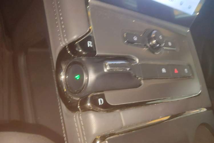 Used Nio EC6 2020 430 km Sport Version Gear Lever
