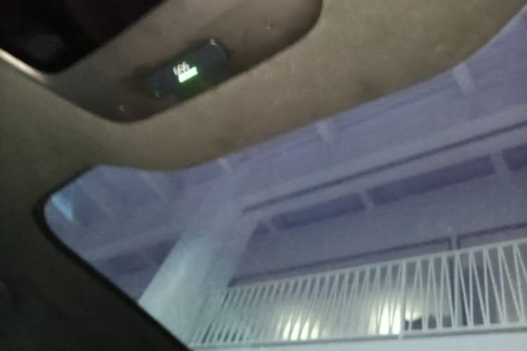Used Nio EC6 2020 465 km Sport Edition Headliner