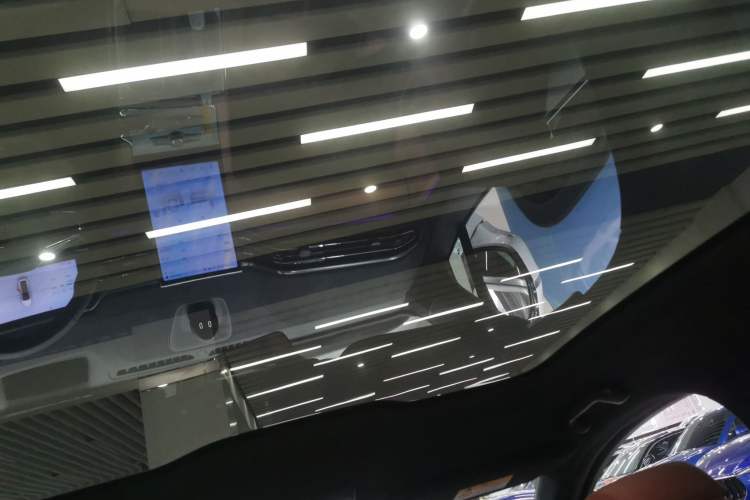 Used Nio EC6 2020 605 km Sport Edition Headliner
