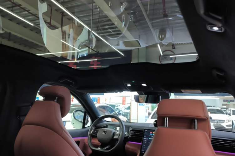 Used Nio EC6 2020 605 km Sport Edition Headliner