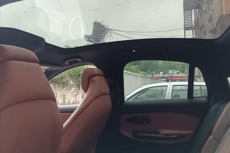 Used Nio EC6 2020 605 km Sport Edition Headliner