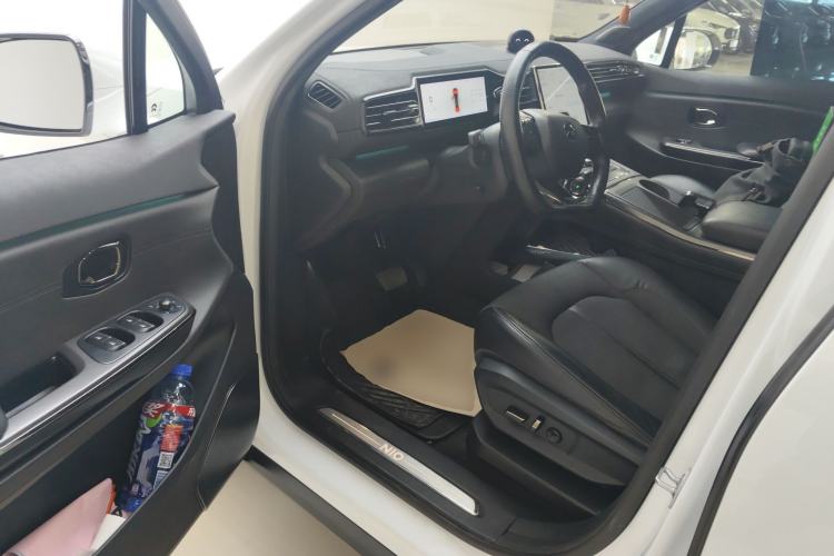 Used Nio EC6 2020 605 km Sport Edition Interior 3