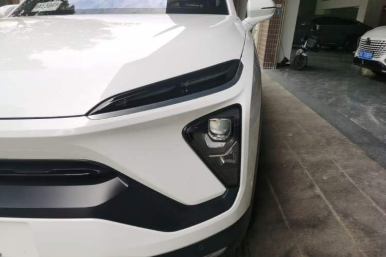 Used Nio EC6 2020 615 km Signature Edition Left Front Headlight